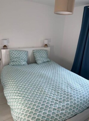 1 bedroom, iron/ironing board, free WiFi, bed sheets