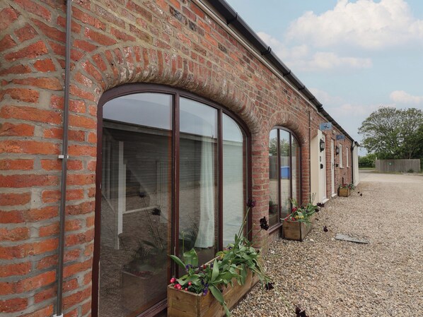 Cottage | Exterior detail - Razorbill (Bridlington)