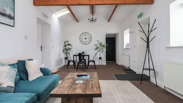 Cottage | Living area