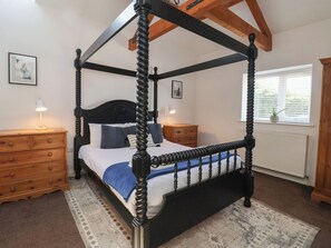 Cottage | 1 bedroom, individually decorated, individually furnished, free WiFi - Guillemot (Bridlington)