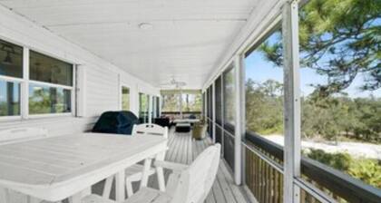 BAYFRONT HOME W/PRIVATE DOCK,PLUS EASY DEEDED BEACH ACCESS! BEST of BEACH & BAY