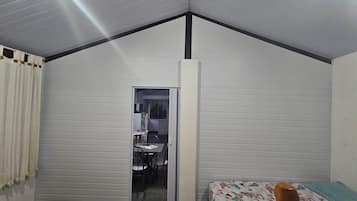 5 quartos, escrivaninha, Wi-Fi, acesso para cadeiras de rodas