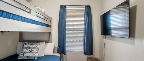 3 quartos, Wi-Fi de cortesia, roupa de cama