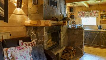 Cabane Romantique | 2 chambres, fer et planche à repasser, Wi-Fi gratuit