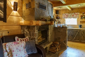 Cabana romântica | 2 quartos, ferros/tábuas de passar roupa, Wi-Fi de cortesia
