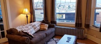 Uptown apartment with a spectacular view


