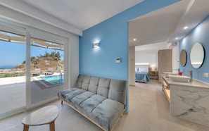 Exclusive Suite - Spiros Soula Thematic Suites (Malevizi)