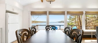 Edgecomb Maine. Close to Boothbay & Wiscasset. Very private and relaxing.