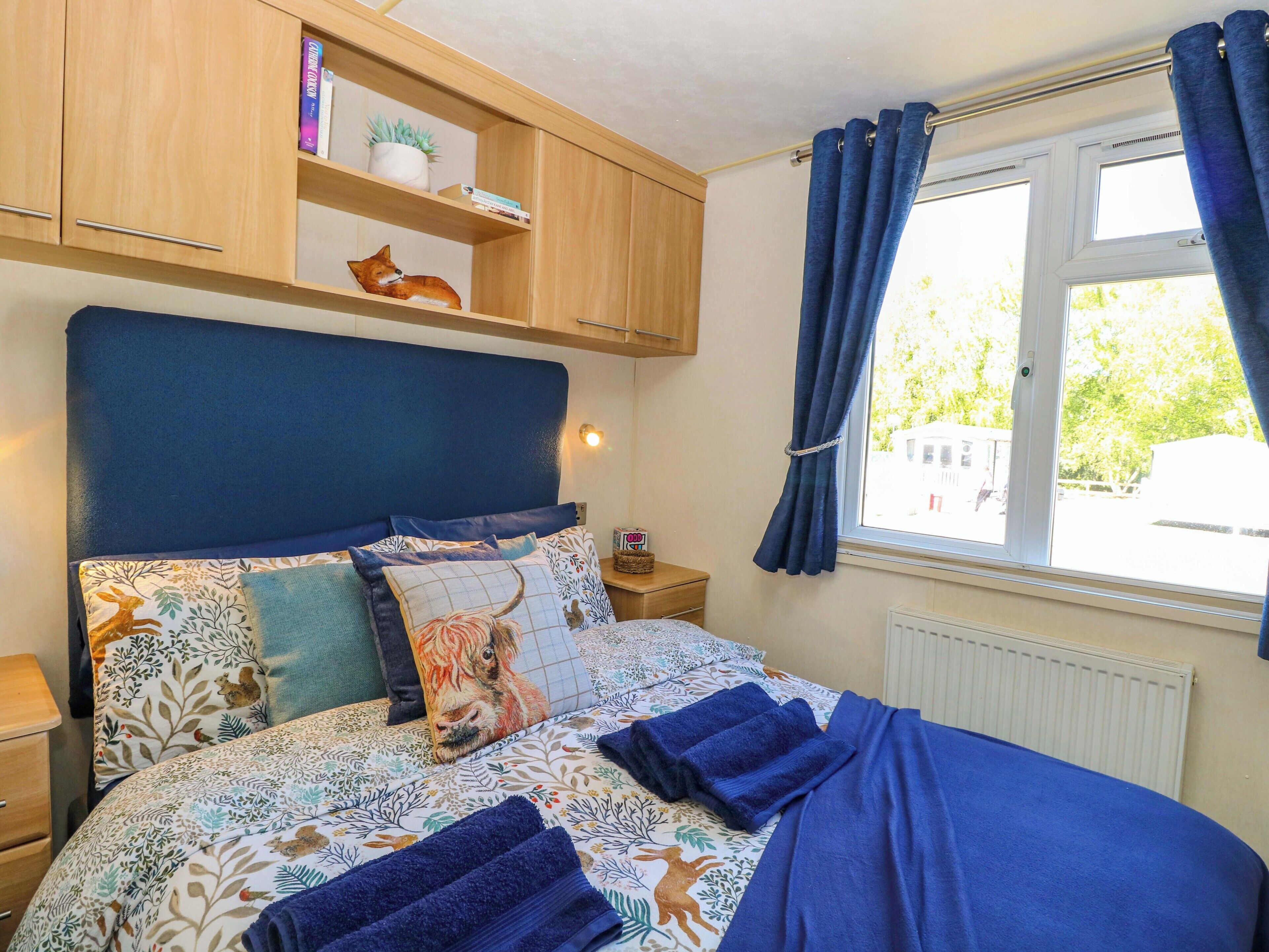 2 bedrooms, individually decorated, individually furnished, free WiFi