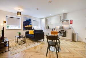 Smart TV 54 pulgadas con canales de televisión por cable