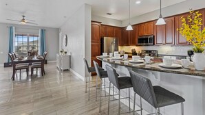 Unclassified image, 3 of 74, button - 5048 Shoreway Loop #407 (Orlando)