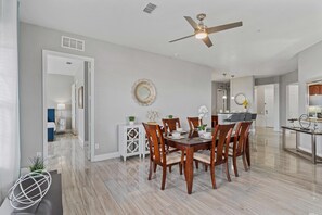 Apartment (4 Bedrooms) | Property amenity - 5048 Shoreway Loop #407 (Orlando)