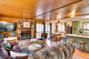 TV connectée, cheminée