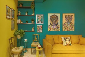 Apartamento design | Sala de estar | Smart TV 40 polegadas com canais a cabo