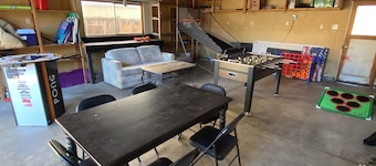 Close to Downtown Reno, easy drive to Tahoe, spacious house overlooking Reno! 