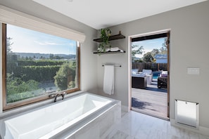 Interior - Quintessential wine country home.  Pool, views, close to downtown, pets welcome (Sonoma)