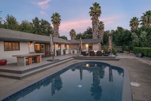 Pool - Quintessential wine country home.  Pool, views, close to downtown, pets welcome (Sonoma)