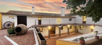 Cortijo Isla Virgen. Un Paraje por Descubrir. Las Mascotas son Bienvenidas