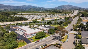 Exterior - Studio 6 Suites Carpinteria, CA–Santa Barbara - South (Carpinteria)