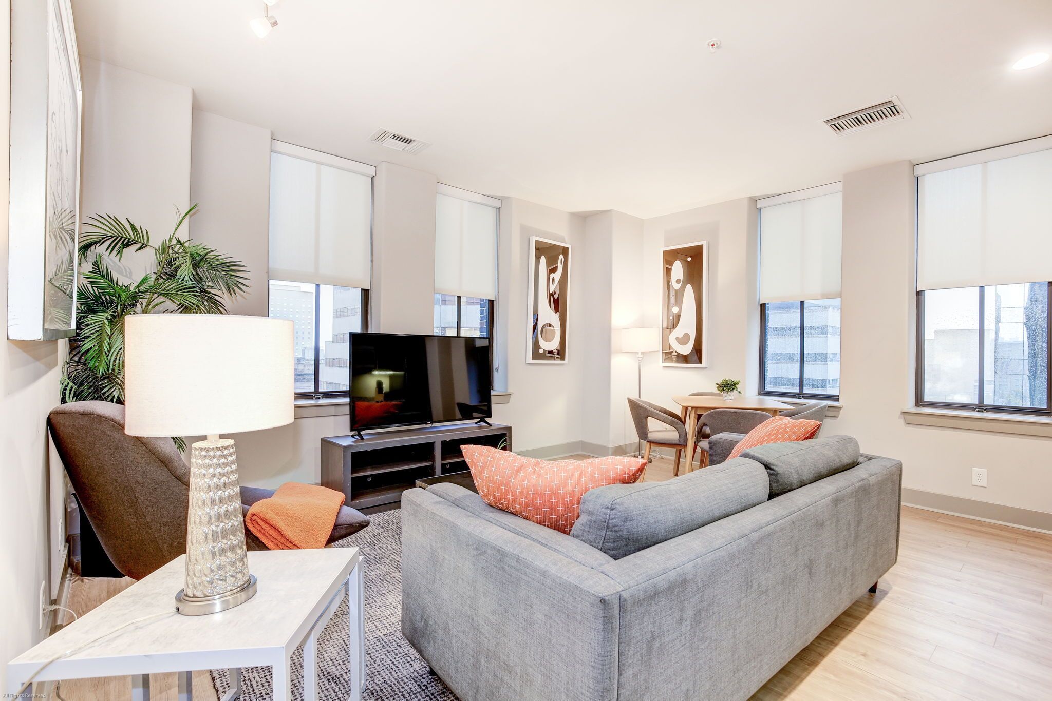 标准公寓 | 高档床上用品、熨斗/熨衣板、免费 WiFi、床单