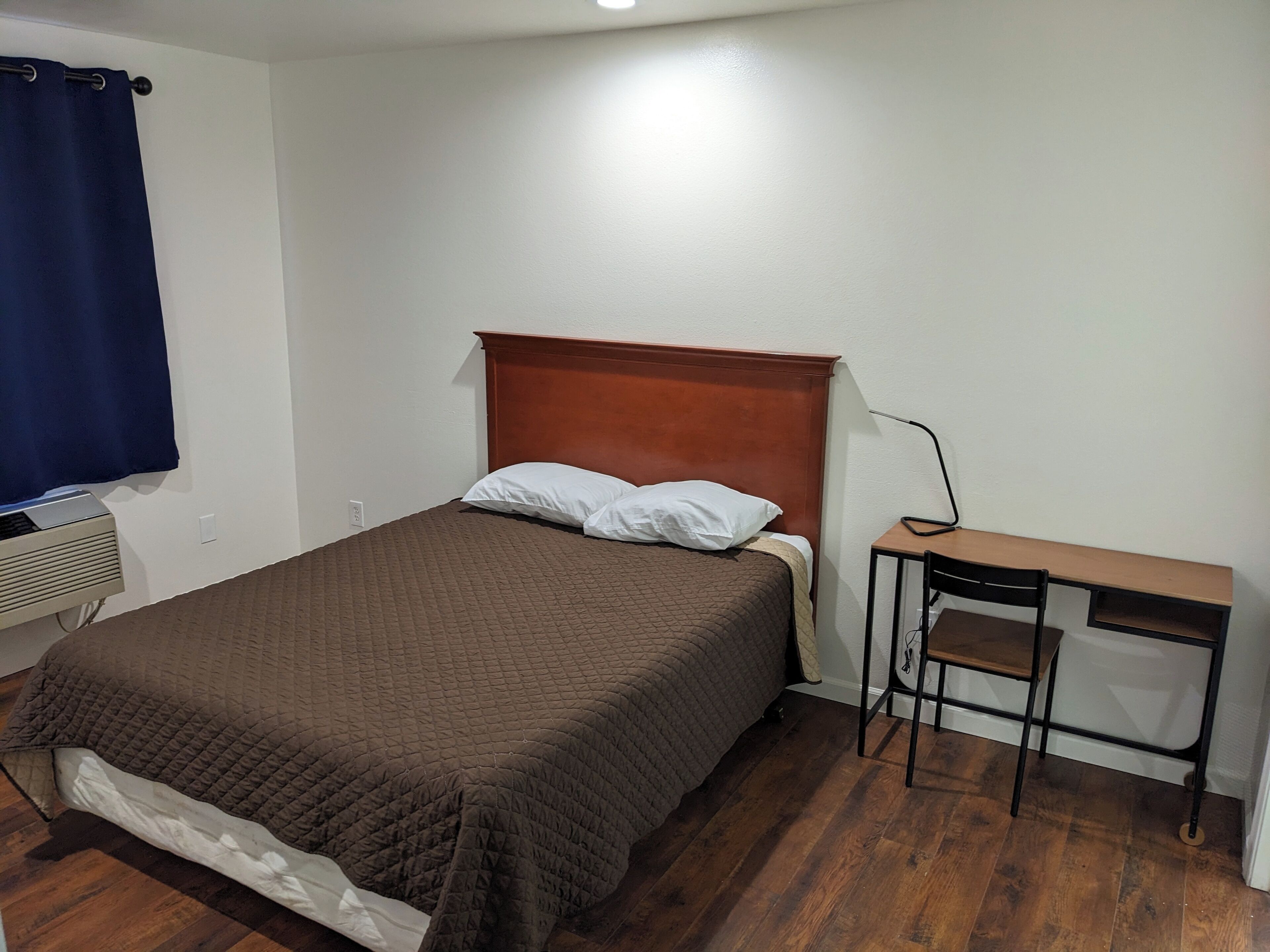 Basic Double Room | Desk, laptop workspace, free WiFi, bed sheets