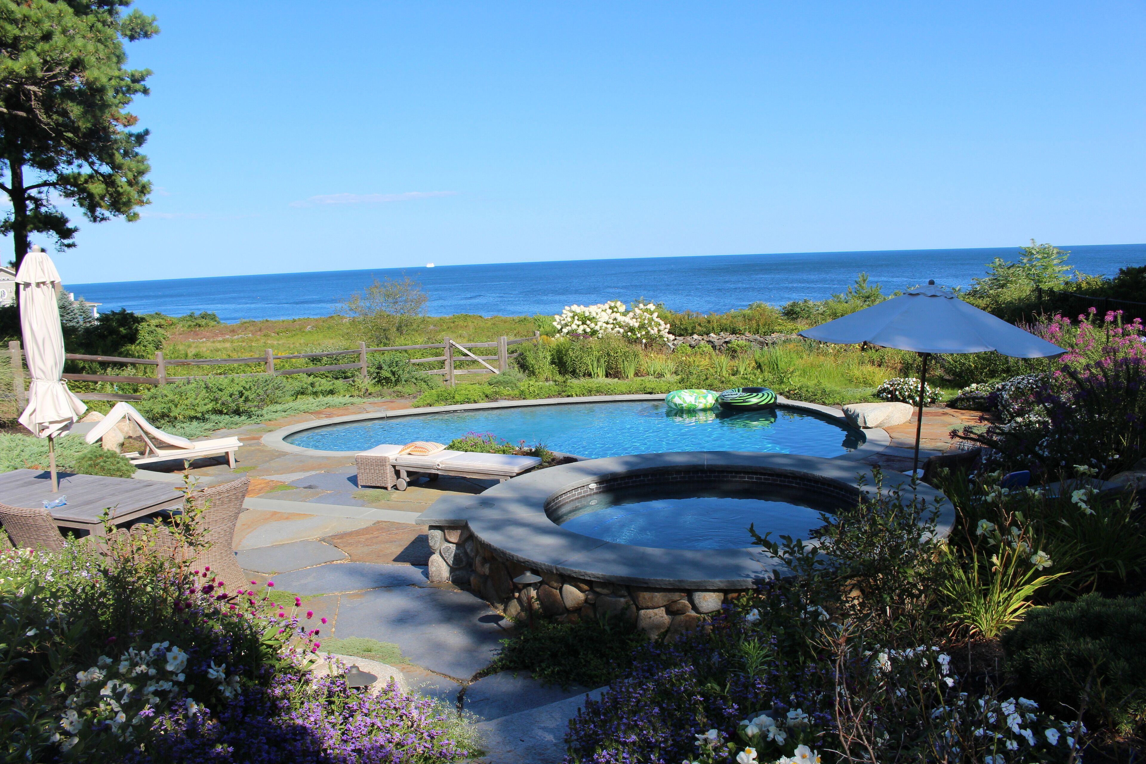 Moongate - Coastal Oceanfront Home with Pool