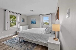 4 slaapkamers, een strijkplank/strijkijzer, wifi, beddengoed