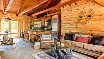 Una Smart TV, una chimenea