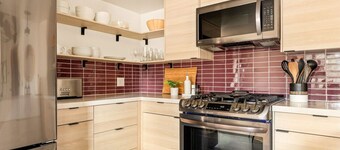 Silver Linings+Hot Tub+Pet Friendly+EV+Moonridge