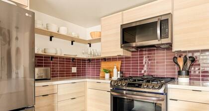 Silver Linings+Hot Tub+Pet Friendly+EV+Moonridge