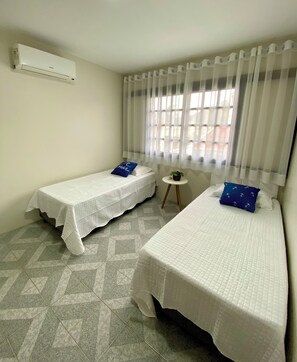 4 slaapkamers, een bureau, wifi, beddengoed