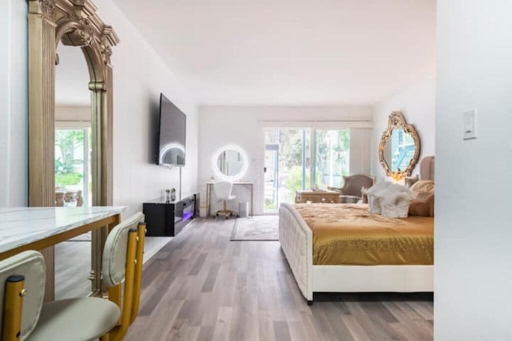 1 bedroom, desk, iron/ironing board, travel cot