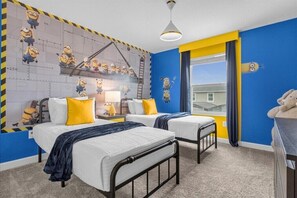 4 bedrooms, iron/ironing board, WiFi, bed sheets