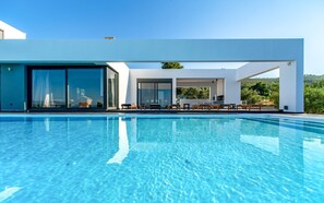 Pool - Villa Karra - Four Bedroom Villa, Sleeps 8 (Agii Apostoli)