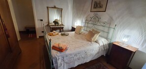 2 chambres, bureau, fer et planche à repasser, Wi-Fi gratuit
