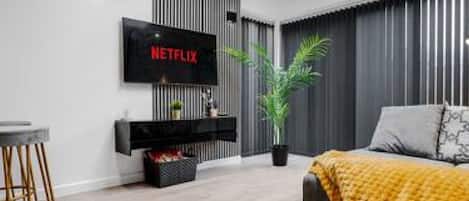 Smart TV, stereo, offices