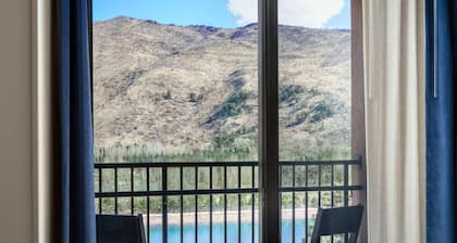 The Hoffmann Hotel Basalt Aspen, Tapestry Collection By Hilton