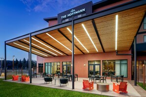 Terrace/patio - The Hoffmann Hotel Basalt Aspen, Tapestry Collection By Hilton (Basalt)
