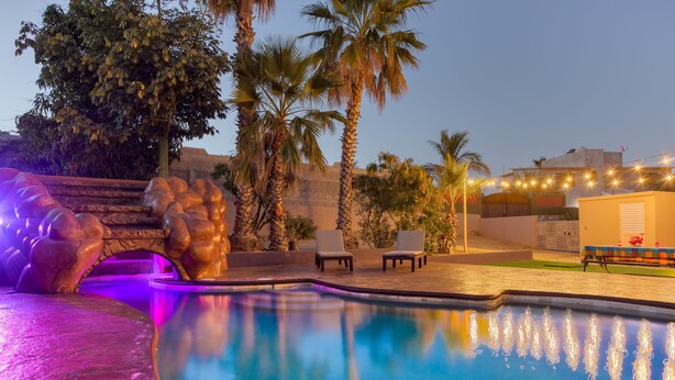 Unclassified image, 1 of 55, button - Hotel Hondo (Los Barriles)