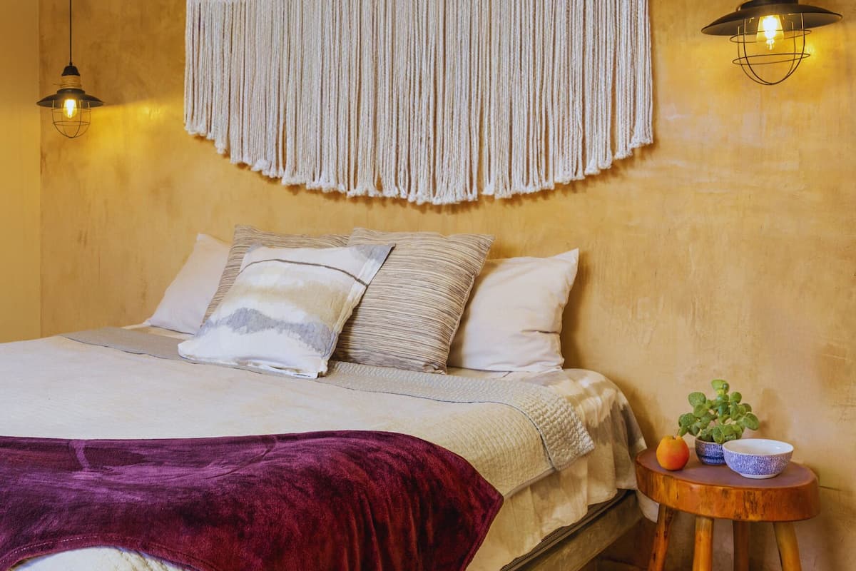Comfort Studio, 1 King Bed, Kitchenette | Pillow-top beds, individually decorated, individually furnished
