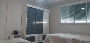 Deluxe-huoneisto, näköala uima-altaalle, uima-altaan luona | 1 makuuhuone, ylelliset vuodevaatteet, yksilöllisesti sisustettu