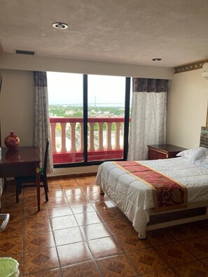 ห้องสแตนดาร์ดซิงเกิล, วิวเมือง | ตู้นิรภัยในห้องพัก, โต๊ะทำงาน, เตารีด/โต๊ะรีดผ้า, Wi-Fi ฟรี