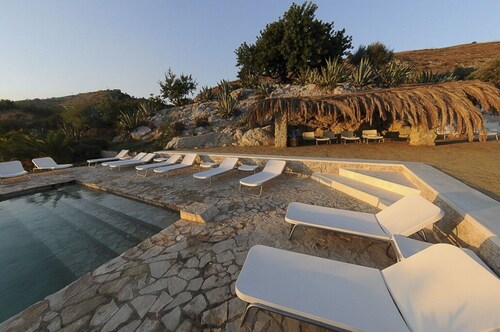 Villa in Gaffe with 19 bedrooms sleeps 36