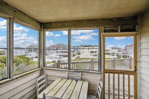 Uklassifisert bilde, 5 av 40, knapp