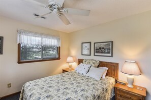 4 quartos, Wi-Fi de cortesia, roupa de cama