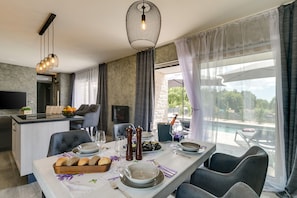 Dining - Charming stone villa with jacuzzi, sauna, and private pool in Porec. (Nova Vas)