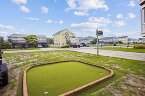 Property grounds - Gone to Carolina -- Recently Remodeled Home with Pool, Hot Tub, & Putting Green (Kitty Hawk)