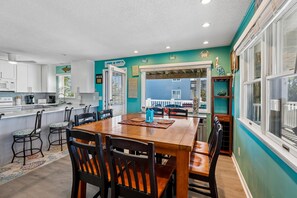 Dining - Surf N Sound -- Pet Friendly 4BR with Ocean and Sound Views in Duck (Duck)