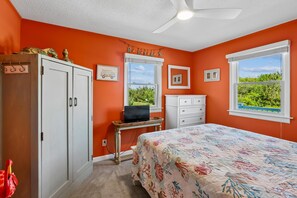 4 bedrooms, desk, free WiFi, bed sheets - Surf N Sound -- Pet Friendly 4BR with Ocean and Sound Views in Duck (Duck)
