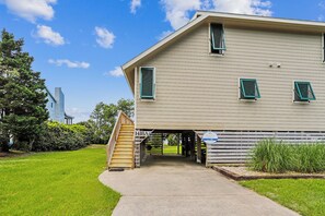 Exterior - Keepers Loft -- Waterfront Duplex with Pier and Gazebo (Duck)